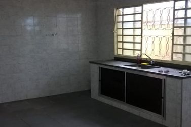 Casa &agrave; venda - 127m&sup2; - JD ALVIN&Oacute;POLIS