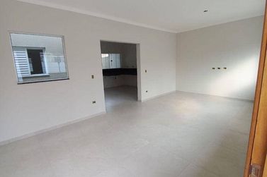 Casa &agrave; venda - 98m&sup2; - Nova Cerejeiras