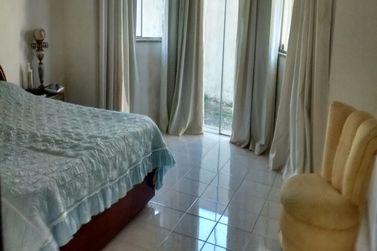 Casa &agrave; venda - 300m&sup2; - Jardim Maristela