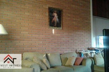 Casa para alugar - 450m&sup2; - Country R. F&eacute;lix