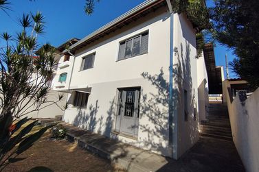 Casa &agrave; venda - 242m&sup2; - Jardim Tapajos