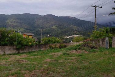Terreno &agrave; venda - 385m&sup2; - Vila Petr&oacute;polis