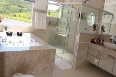 Casa &agrave; venda - 440m&sup2; - Condom&iacute;nio Figueira Garden