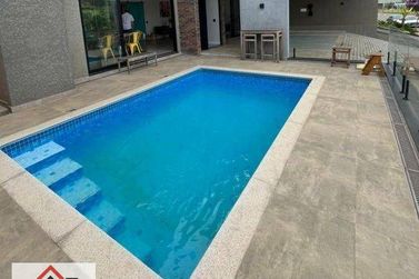 Casa &agrave; venda - 231m&sup2; - Ch&aacute;caras Maring&aacute;