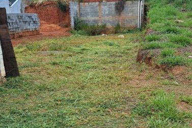 Terreno &agrave; venda - 175m&sup2; - Loteamento Vale Das Flores