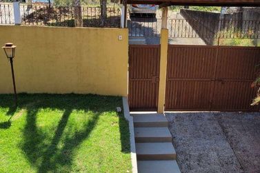 Casa &agrave; venda - 280m&sup2; - Tr&ecirc;s Pistas