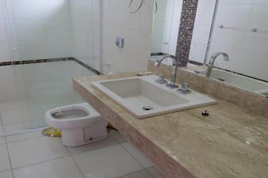 Casa &agrave; venda - 210m&sup2; - Atibaia Jardim