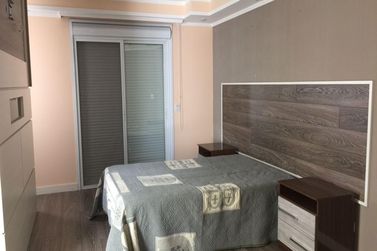 Casa &agrave; venda - 350m&sup2; - Jardim Eneide