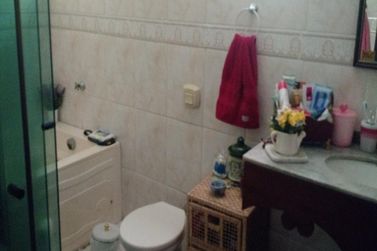 Casa &agrave; venda - 625m&sup2; - JARDIM SHANGRI-L&Aacute;