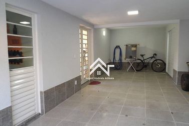 Casa &agrave; venda - 330m&sup2; - Parque Arco Iris