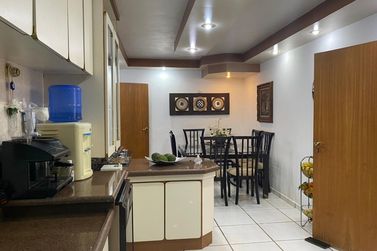 Casa &agrave; venda - 700m&sup2; - Condom&iacute;nio Flamboyant