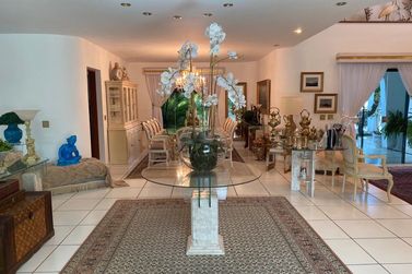 Casa &agrave; venda - 700m&sup2; - Condom&iacute;nio Flamboyant
