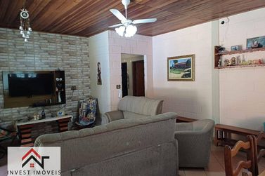 Ch&aacute;cara &agrave; venda - 1024m&sup2; - Vit&oacute;ria R&eacute;gia