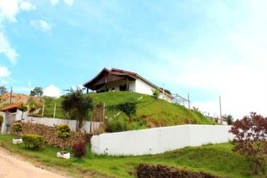 Ch&aacute;cara &agrave; venda - 260m&sup2; - Vit&oacute;ria R&eacute;gia