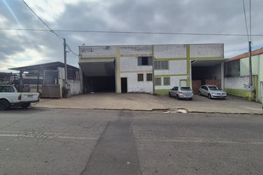 Sal&atilde;o Comercial &agrave; venda - 250m&sup2; - Jardim Imperial