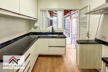 Casa &agrave; venda - 239m&sup2; - Jardim Paulista