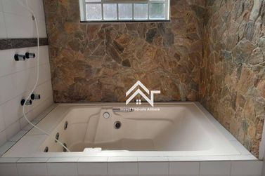 Casa &agrave; venda - 330m&sup2; - Parque Arco Iris