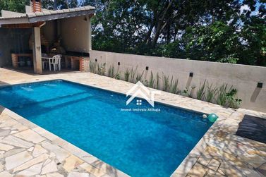 Casa &agrave; venda - 210m&sup2; - Condom&iacute;nio Terras de Atibaia I