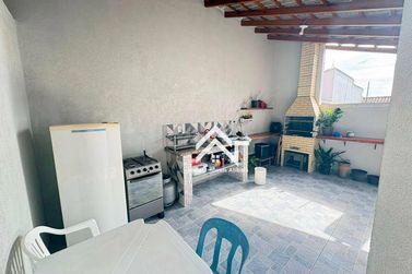 Casa &agrave; venda - 120m&sup2; - Nova Cerejeira