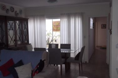 Casa &agrave; venda - 188m&sup2; - Jd Centen&aacute;rio