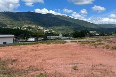 Terreno &agrave; venda - 360m&sup2; - Nova Gard&ecirc;nia