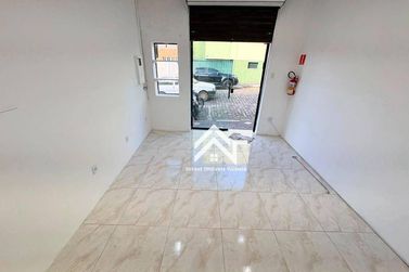 Sal&atilde;o Comercial para alugar - 50m&sup2; - Centro