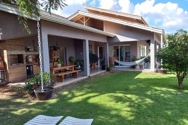 Casa &agrave; venda - CONDOM&Iacute;NIO PARQUE DAS GAR&Ccedil;AS I