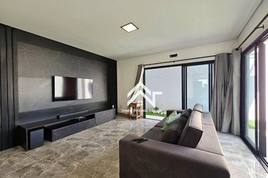Casa &agrave; venda - 234m&sup2; - Loteamento Parque Residencial Serras de Atibaia II