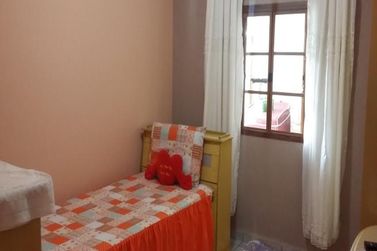 Casa &agrave; venda - 150m&sup2; - Jardim Alvin&oacute;polis