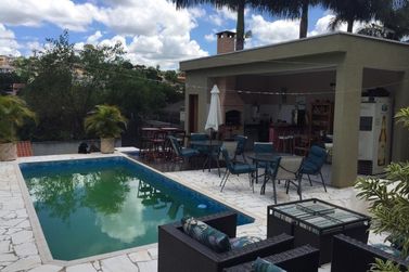 Casa &agrave; venda - 265m&sup2; - Jd das Flores