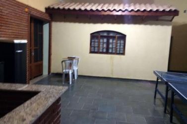 Ch&aacute;cara &agrave; venda - 5000m&sup2; - Port&atilde;o