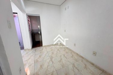 Sal&atilde;o Comercial para alugar - 50m&sup2; - Centro