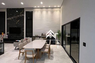 Casa &agrave; venda - 300m&sup2; - Condominio Figueira Garden