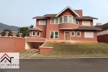 Casa &agrave; venda - 330m&sup2; - Condom&iacute;nio &Aacute;gua Verde