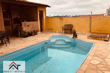 Casa &agrave; venda - 188m&sup2; - Atibaia Jardim