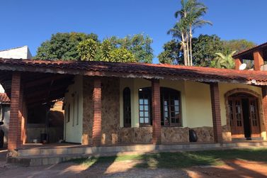 Ch&aacute;cara &agrave; venda - 1200m&sup2; - Loteamento Fazenda Santana