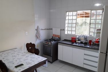 Casa &agrave; venda - 180m&sup2; - JARDIM CEREJEIRAS
