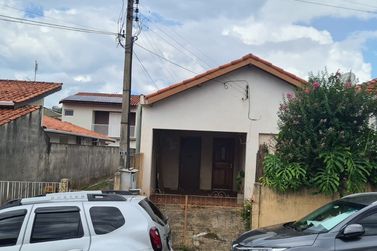 Casa &agrave; venda - ALVIN&Oacute;POLIS