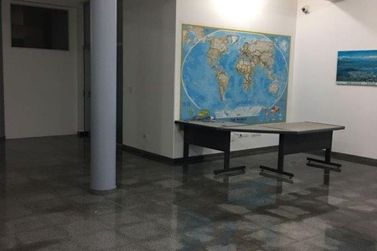 Sal&atilde;o Comercial para alugar - 250m&sup2; - Vila Thais