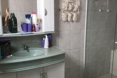 Casa &agrave; venda - 300m&sup2; - JARDIM DO ALVIN&Oacute;POLIS