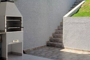 Casa &agrave; venda - 125m&sup2; - Jardim dos Pinheiros