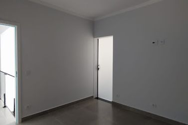 Casa &agrave; venda - 142m&sup2; - Condom&iacute;nio Jardim Shangri-l&aacute;