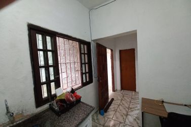 Casa &agrave; venda - 125m&sup2; - CAPOAVINHA