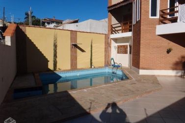 Casa &agrave; venda - 220m&sup2; - Jardim das Flores