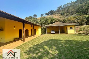 Ch&aacute;cara &agrave; venda - 216000m&sup2; - Joanopolis