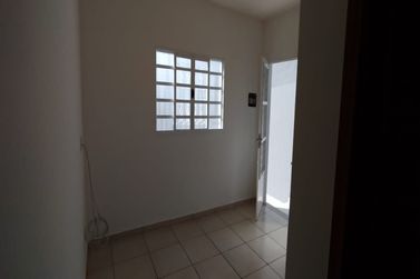 Casa &agrave; venda - 65m&sup2; - JARDIM COLONIAL
