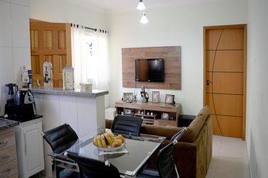 Casa &agrave; venda - 52m&sup2; - Jardim Imperial