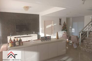 Casa &agrave; venda - 420m&sup2; - Parque Arco Iris