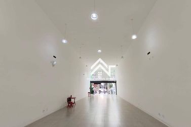 Sal&atilde;o Comercial para alugar - 224m&sup2; - Centro
