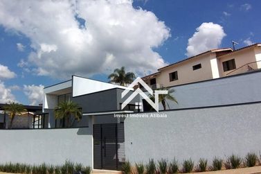 Casa &agrave; venda - 235m&sup2; - Jardim Jaragu&aacute;